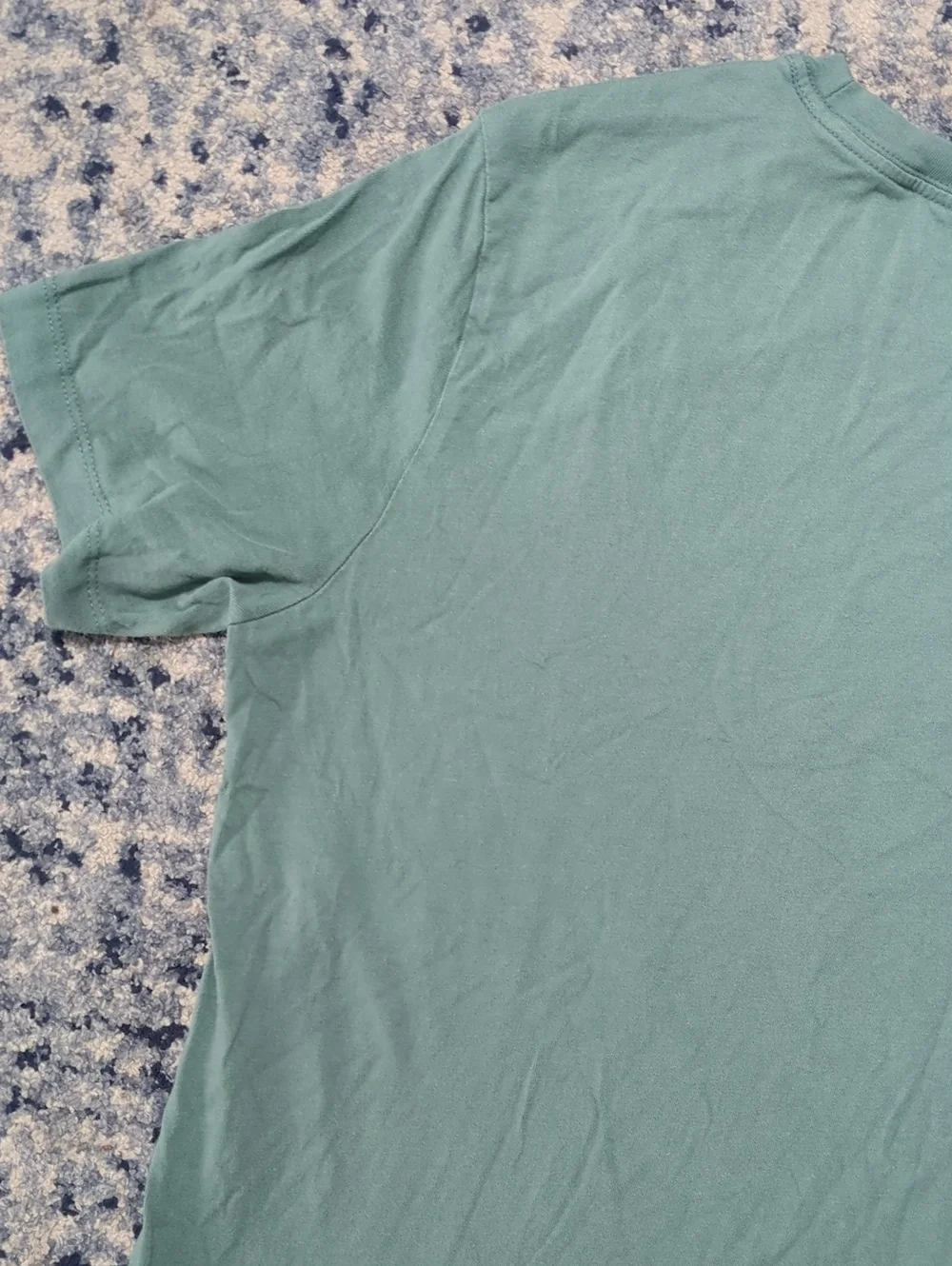 Nike Graphic Skull Swoosh T-Shirt Green Men's Large Streetwear Y2K Style